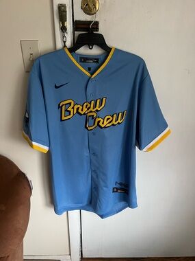 Milwaukee Brewers Nike men’s MLB city connect jersey L